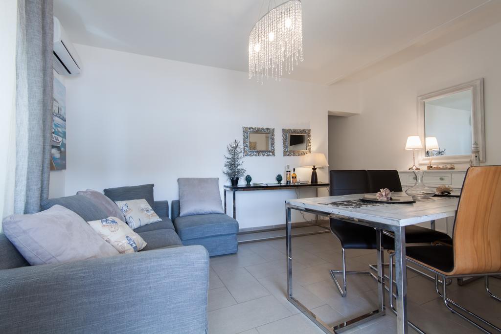 Holiday & House - Imparato Vacanze Prestige มอนเดลโล ภายนอก รูปภาพ